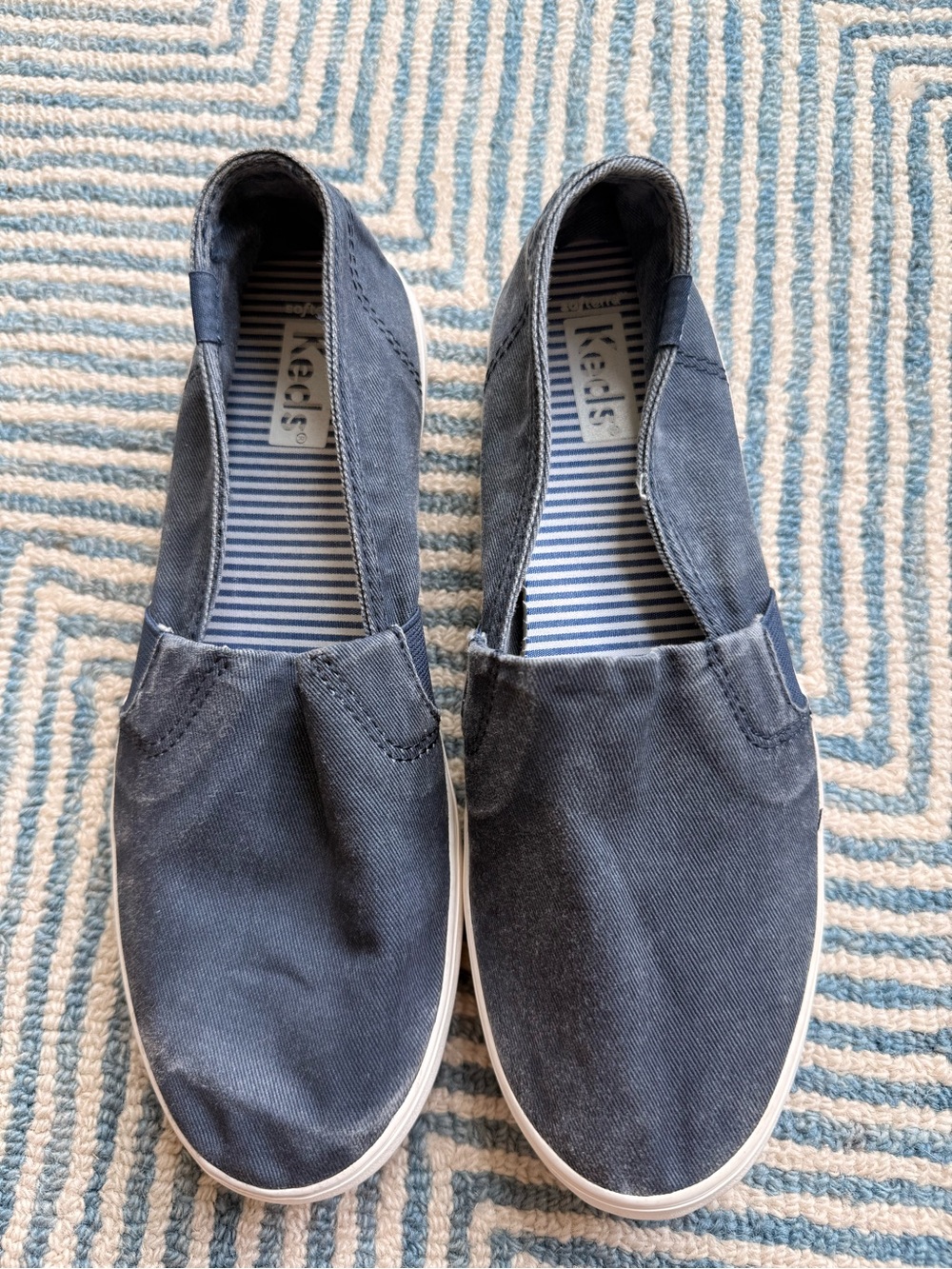 Keds Slip On Sneaker Size 6